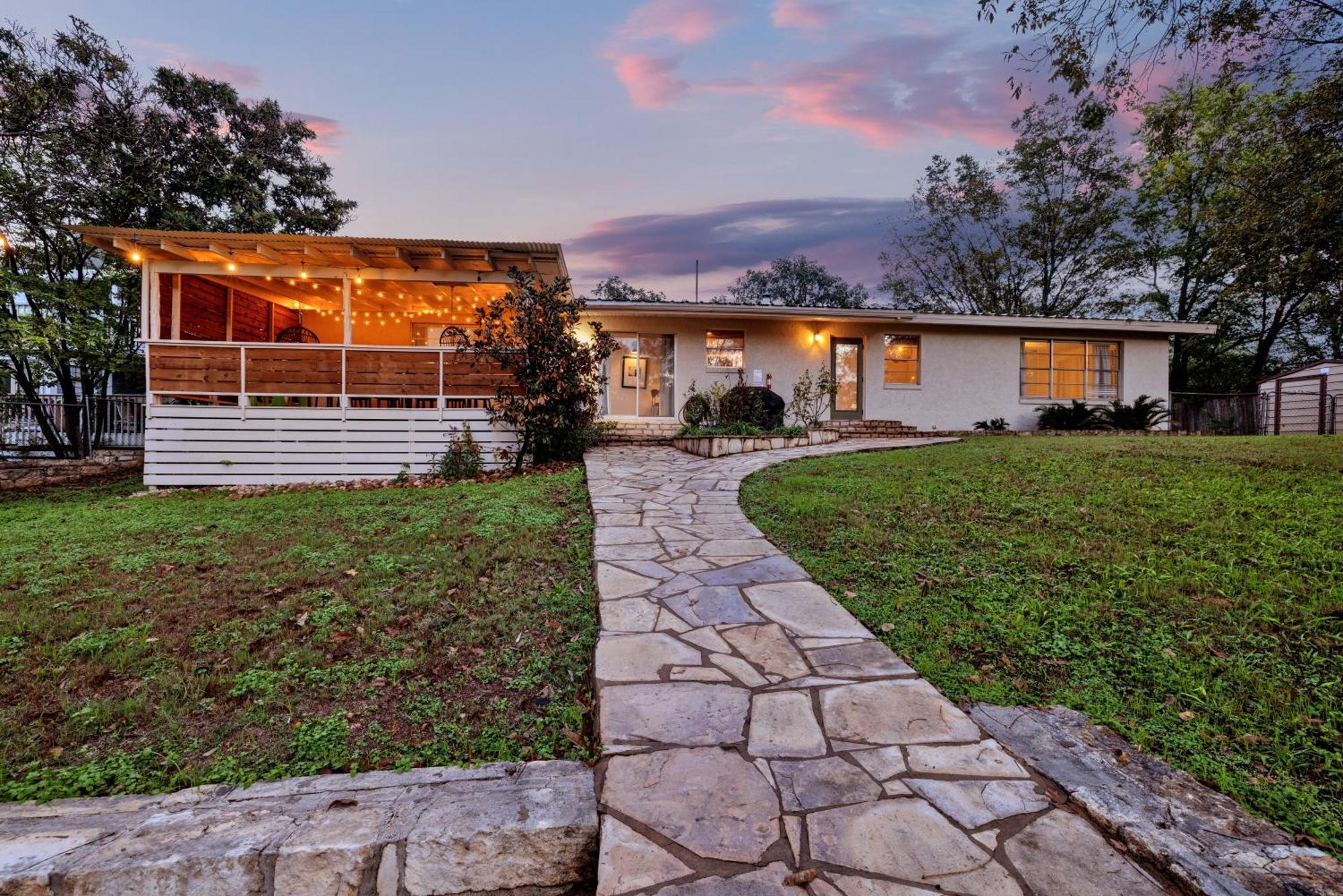 Luxury Lakefront Oasis With Boat Dock-Firepit McQueeney 외부 사진